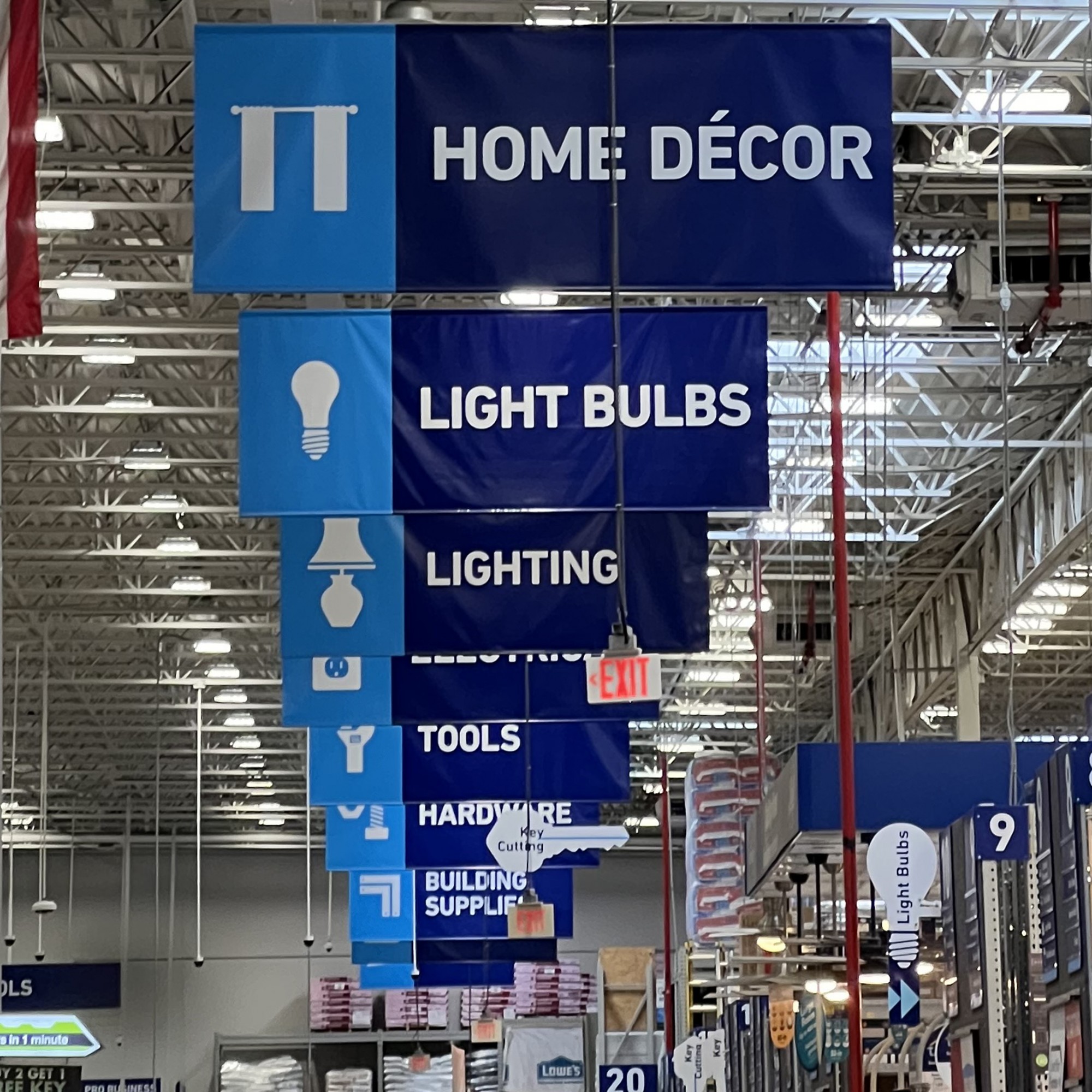 DPM Link Banners at Lowe's